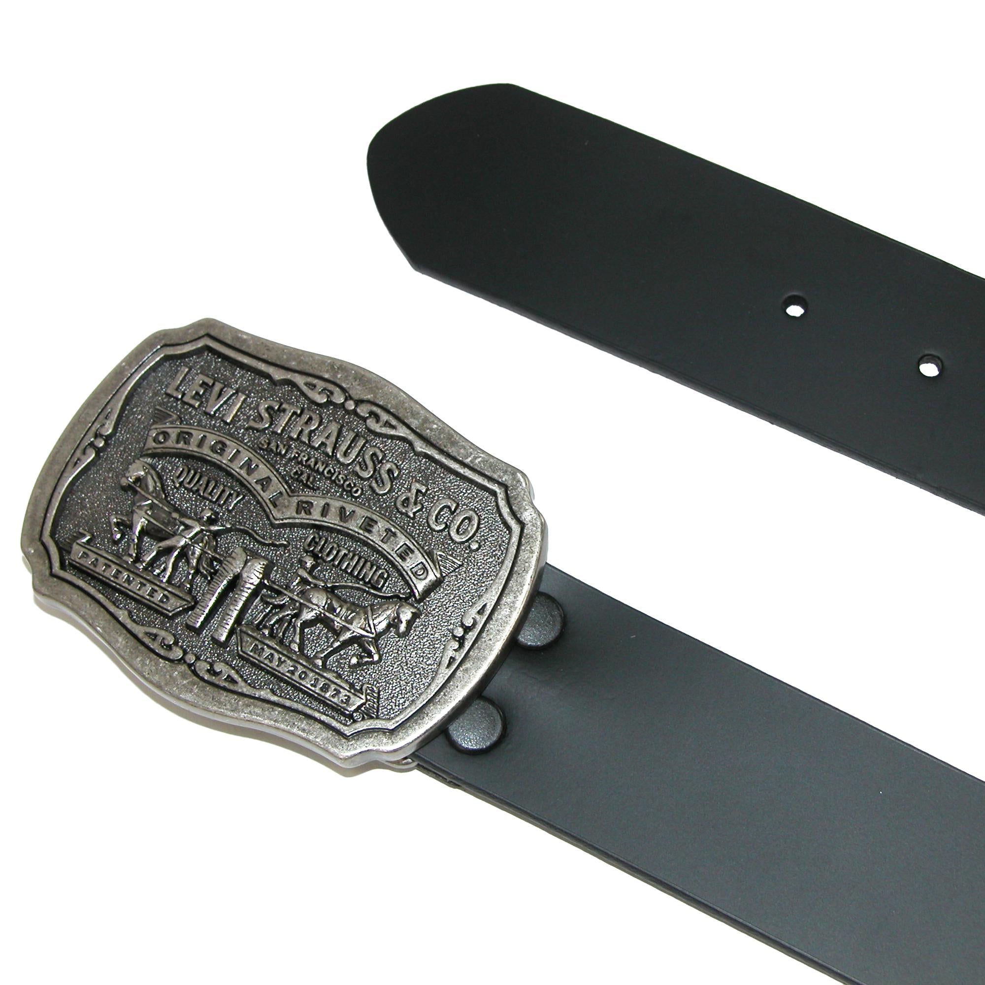 Levis Men's Leather Bridle Belt with Antiqued Removable Plaque Buckle